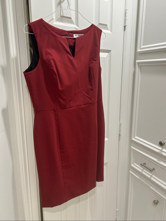 Of Mercer Dresses & Skirts - Of Mercer Sleeveless Wine Midi Sheath Dress with V-Notch